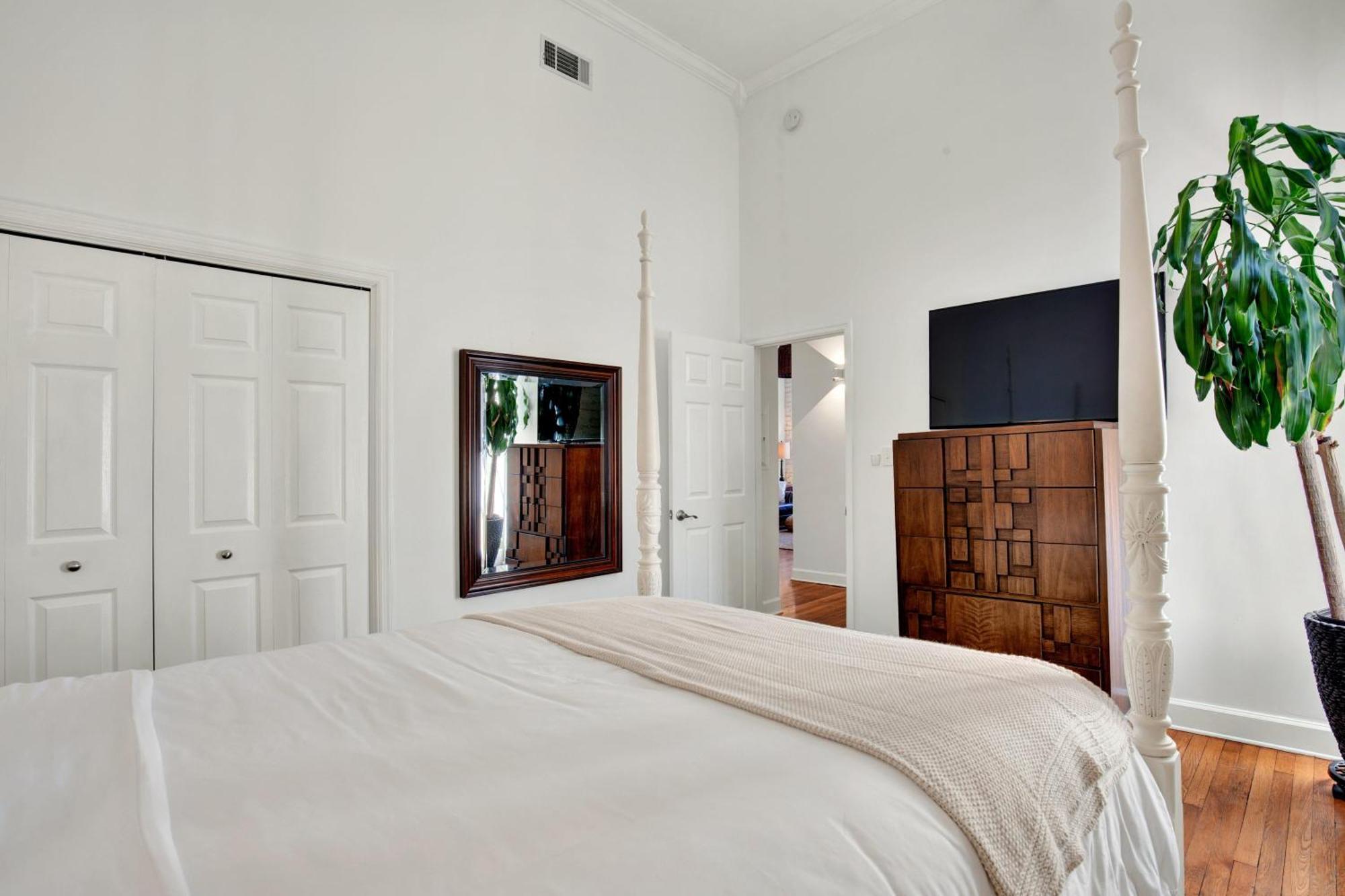 Apartamento Broughton Retreat Savannah Exterior foto