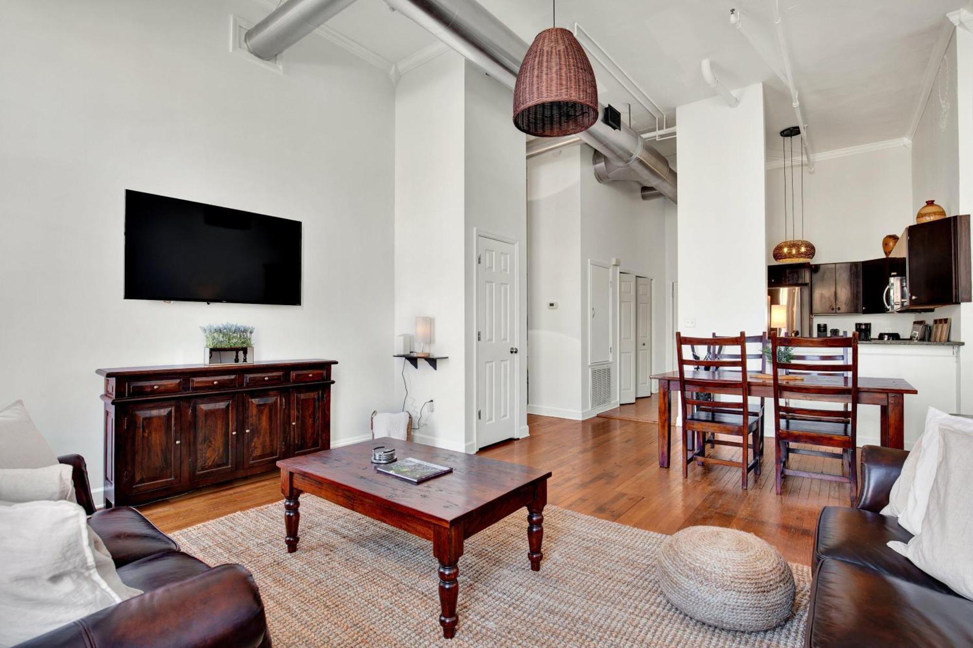 Apartamento Broughton Retreat Savannah Exterior foto