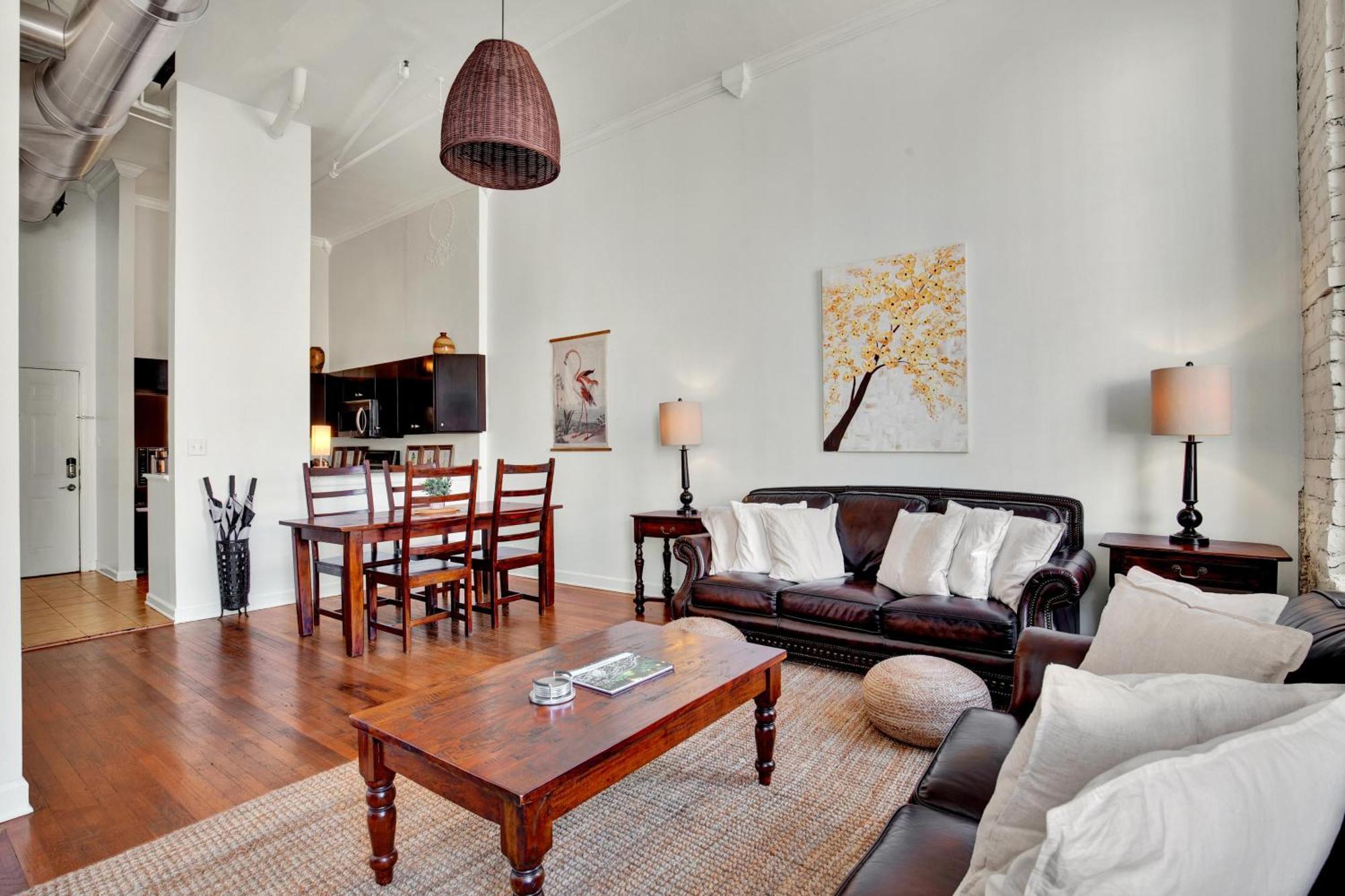 Apartamento Broughton Retreat Savannah Exterior foto